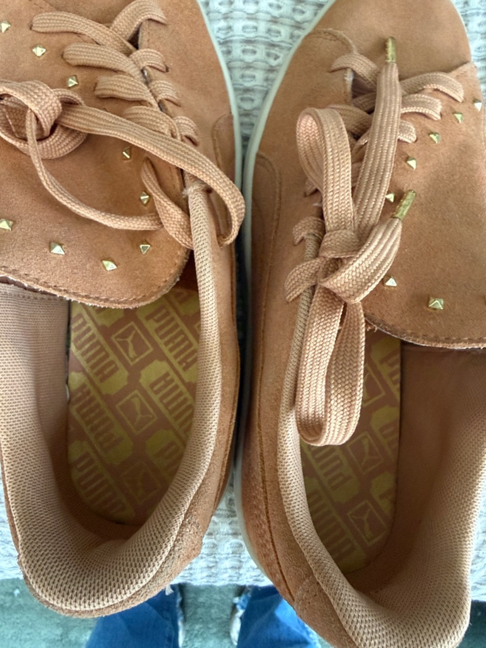 Women’s PUMA Suede Lace-Up Sneakers in size 7 - Picture 3 of 5